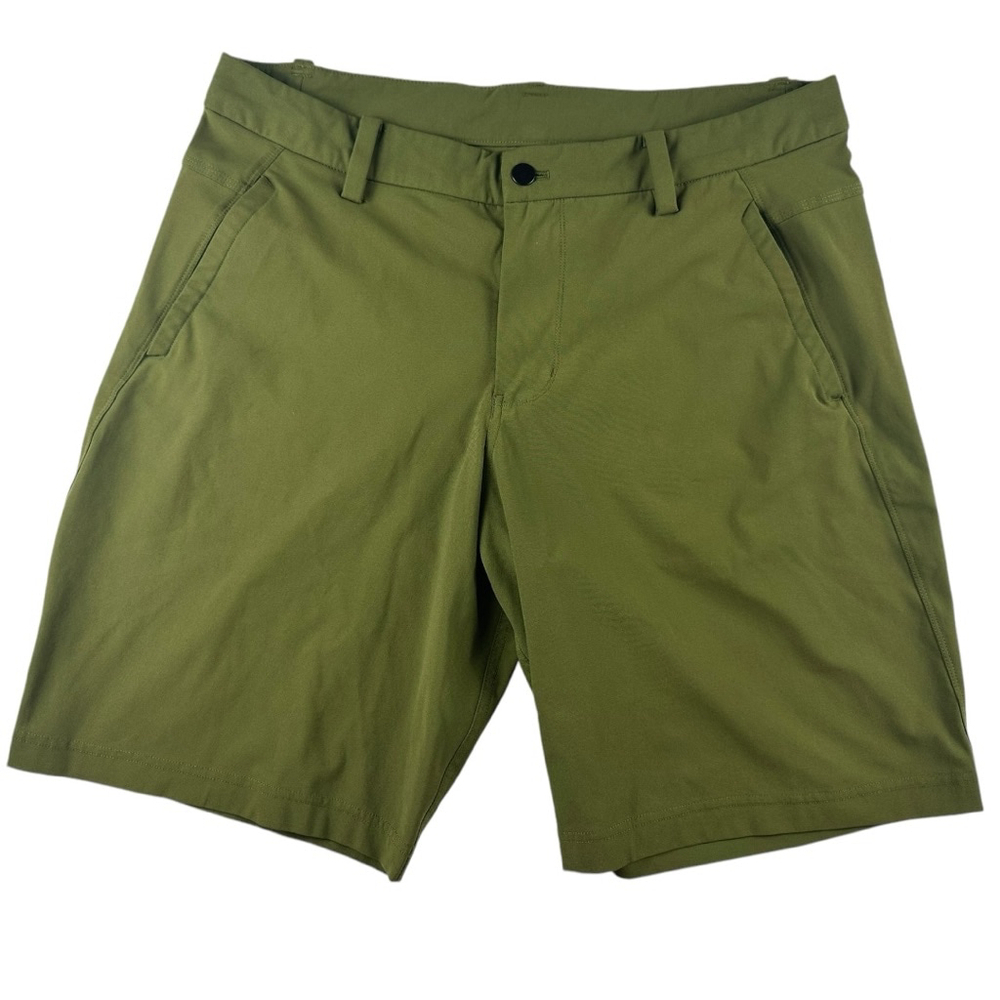 Men's Lululemon Lightweight Shorts Size 36 in Olive Green